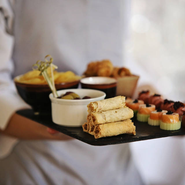 lovely canape