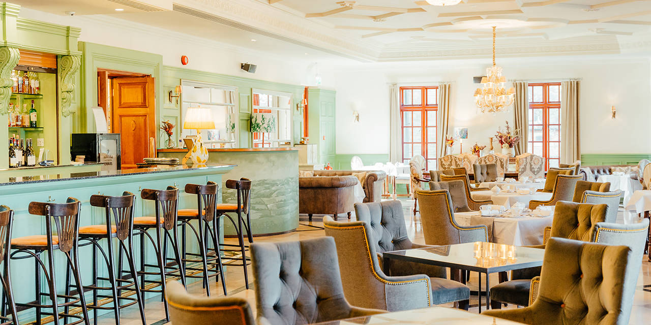 Hillfield bar - a drink, snack or afternoon tea