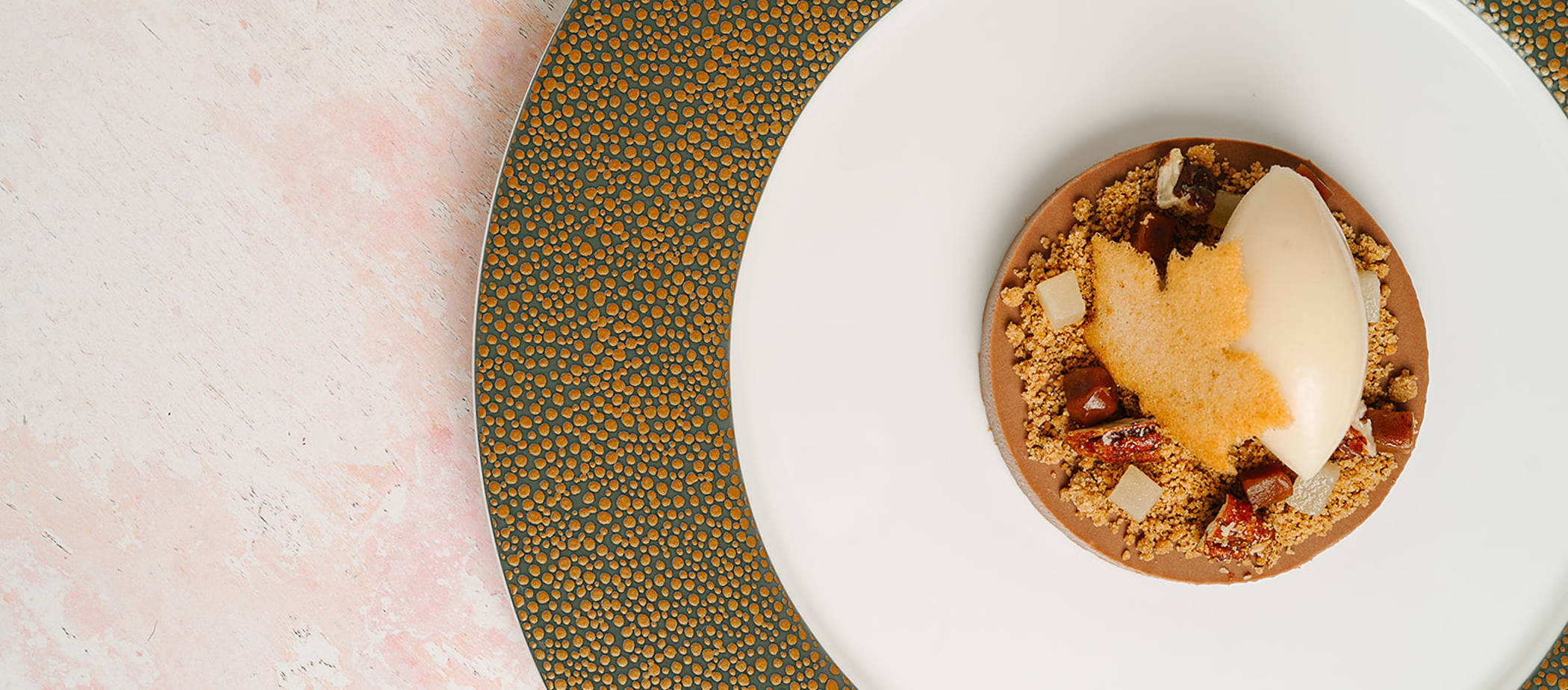The Avenue Dine & Stay