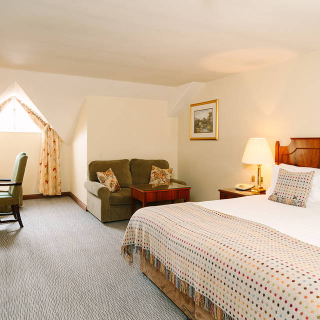 Weavers Cool Family bedroom